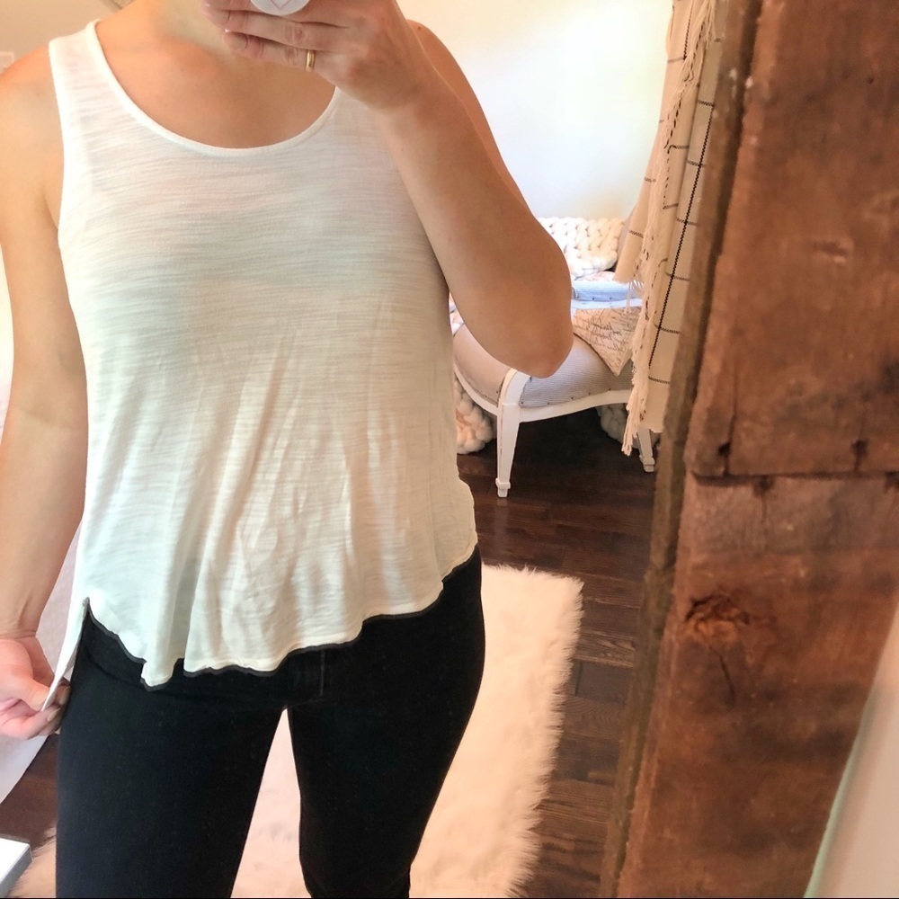 Cupio medium white hi low summer blouse